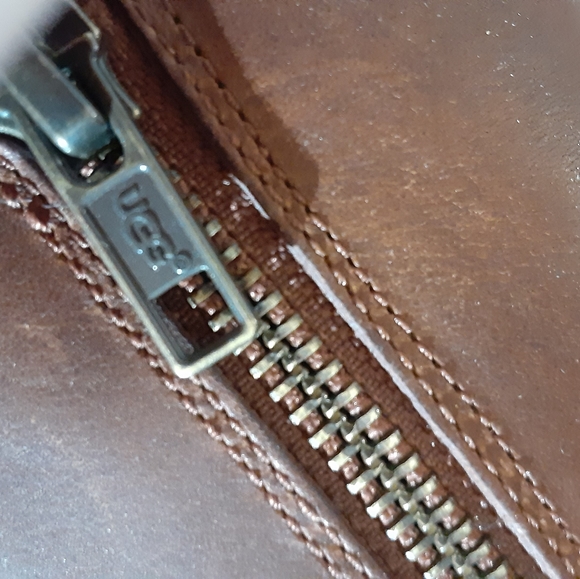 UGG genuine leather brown booties - Picture 3 of 7